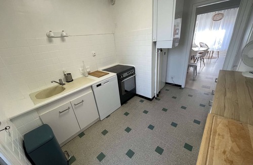 Les Sablettes Apartment | Bright apartment close to the beach, fully equipped and everything on foot!