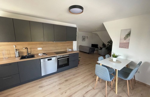 Sulzbach Apartment | Bright apartment for 4 pers. terrace, Oktoberfest train