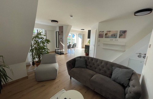 Sulzbach Apartment | Bright apartment for 4 pers. terrace, Oktoberfest train