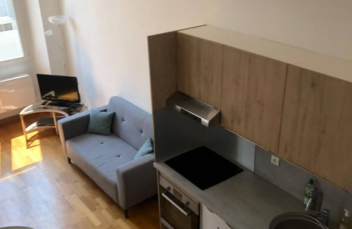 Jean-Medecin Apartment | Bright apartment in Carré d'Or