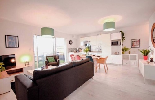 Mimizan Apartment | Bright apartment near the lake