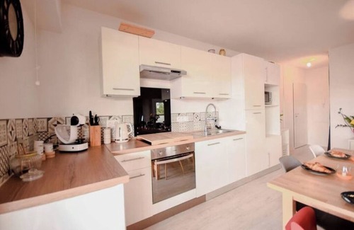 Mimizan Apartment | Bright apartment near the lake
