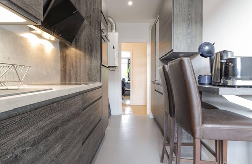 Le Busca Apartment | Bright apartment overlooking the Canal du Midi