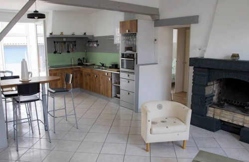 Pont Rousseau Apartment | Bright apartment south of Nantes near Sèvre