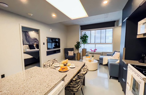 Shaughnessy Village Apartment | Bright Apartment with All Amenities