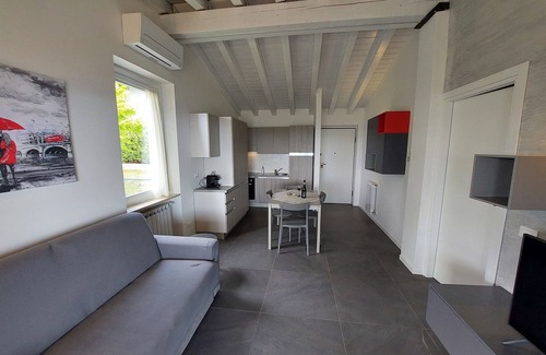 Villanuova sul Clisi Apartment | Bright apartment with pool and amazing view