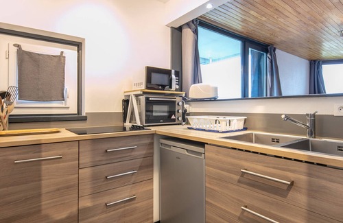 Chamrousse Apartment | Bright apt 4/6 ppl, balcony, nears the slopes