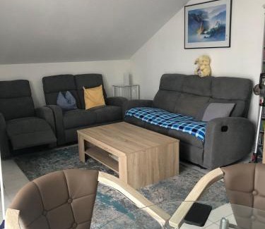 Gersthofen Apartment | Bright attic apartment near Augsburg