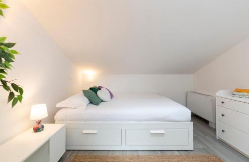 Acquabella Apartment | Bright Attic M4 - 2 Bedrooms