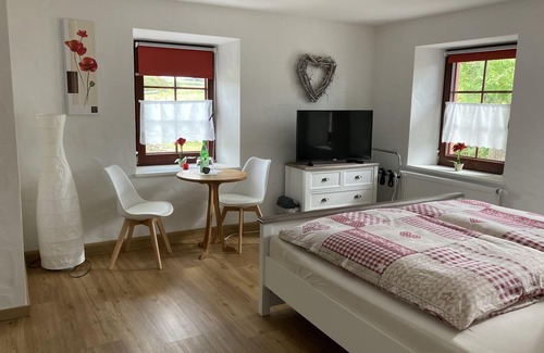 Borler Bed & Breakfast | Bright, beautiful double room with a wide view in a quiet location