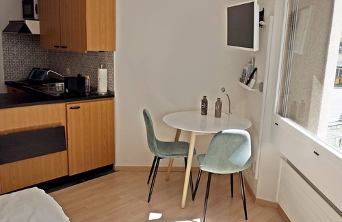 St. Moritz Apartment | Bright & chic studio for 2 pers, central C5