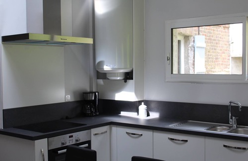 Moyenneville Cottage | Bright cottage with terrace and garden ideal for visiting the region