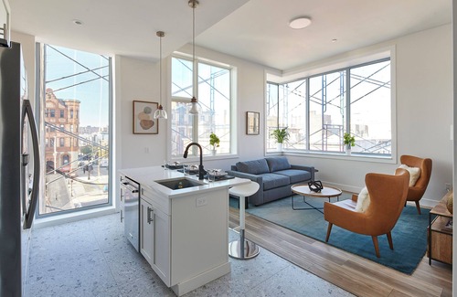 Hoboken Apartment | Bright Designer Loft – steps from PATH to NYC