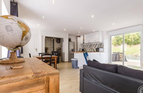 Tollevast Cottage | Bright family home with spa, private garden and children's games.