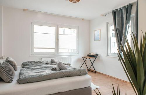 Sudostviertel Apartment | bright & grey - Netflix - City - Wifi - 4 Person
