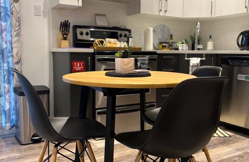 Mirabel Apartment | Bright Home | Balcony | 15 min to Premium Outlets