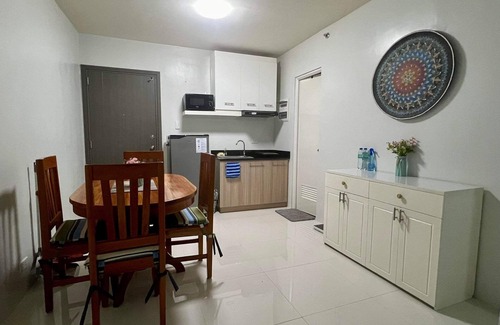 Puerto Princesa City Centre Condo | Bright Minimalist Condo with Netflix