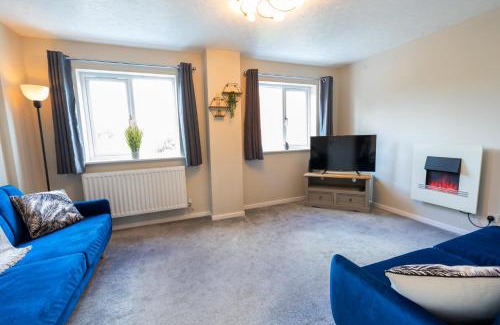 Stafford Apartment | Bright & modern 4 bedroom townhouse