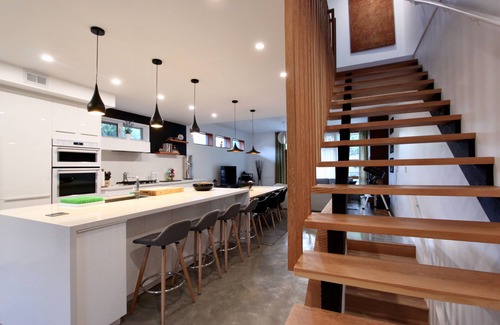 Humber Bay House | Bright Modern Architectural Home - Peaceful Area close to downtown