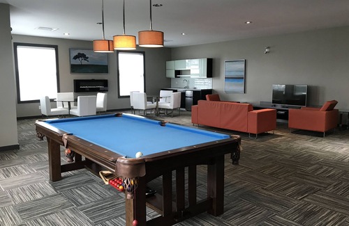Saskatoon Condo | Bright modern comfortable newly built apartment - 2 beds, 1 bathroom