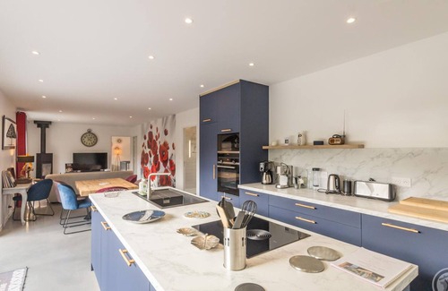 Sotteville Cottage | Bright passive house with garden, terrace & BBQ