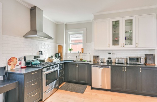 Watertown House | Bright & Pet-Friendly Home: 2 Mi to Harvard Square