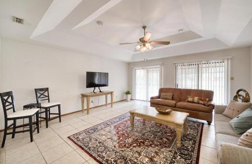 Pharr House | Bright Pharr Getaway Spacious Family Home w Garage and WiFi