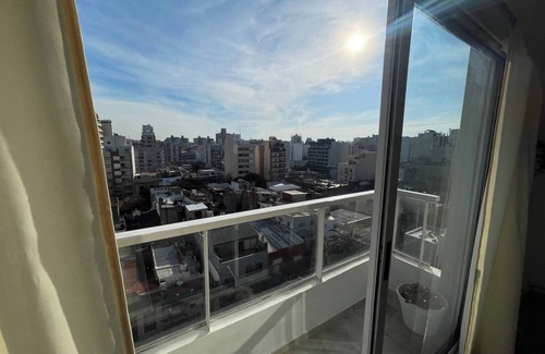 Almagro Apartment | Bright Retreat Modern Temporary Rental in Caballito