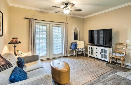 Saint Simons Heights Apartment | Bright St Simons Island Condo with Shared Pool!