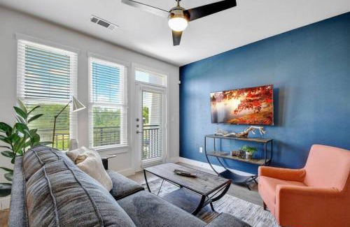 King William Apartment | Bright Stylish Studio Near Downtown