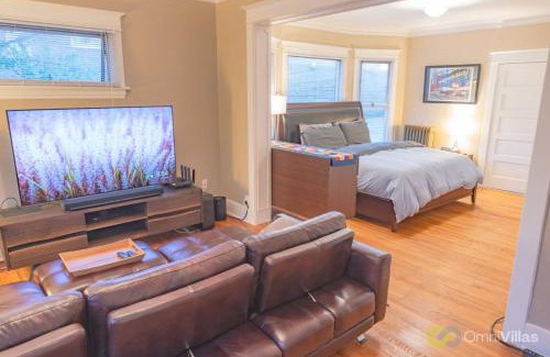 Minor Apartment | Bright vintage Apt in the heart of Seattle