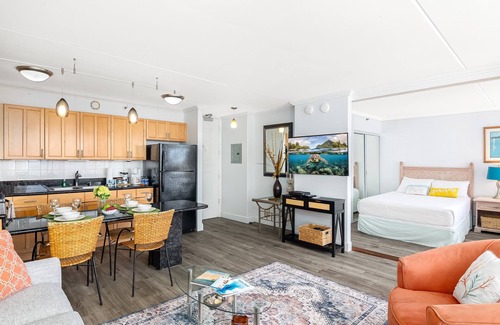 Waikiki Condo | Bright Waikiki 1BR with Stunning Ocean Views