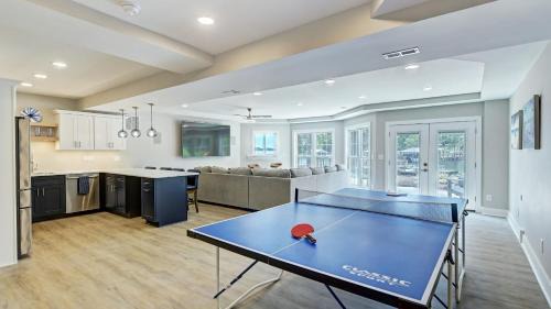 Denver House | Bright Water Cove Priv DockBoat Ramp Waterfront Saltwater Pool AvantStay