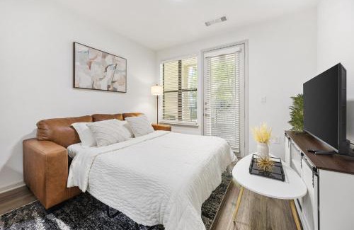 Frisco Apartment | BrightHaven - 1BR with Pool, Gym, Parking and EvCharger