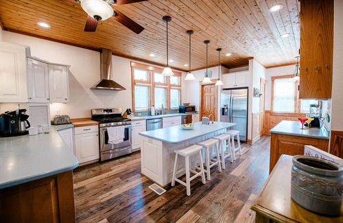 Brigands' Bay House | Bring your boat, water toys, & dogs. Awesome location!