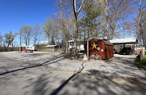 Bradford RV Rental | Bring your own camper DayDreams Campground Lamoka Lake