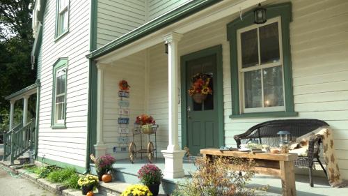 Elmira Bed & Breakfast | Bristow's Inn 1860 Historic Victorian Home
