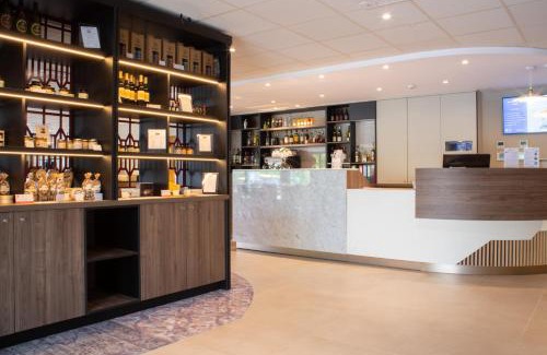 Zone Activite Nord-Ouest Hotel | Brit Hotel Caen Nord - Mémorial