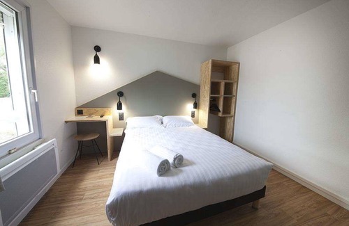 Aubiere Hotel | Brit Hotel Essentiel Arverne Clermont Sud