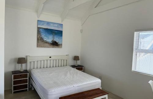 Britannia Bay Apartment | Britannia Breeze