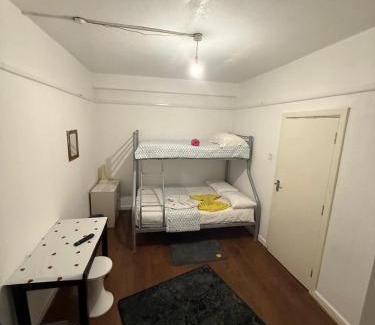 Stockwell House | Britannia Stay Stockwell - 13 min to Oxford Circus