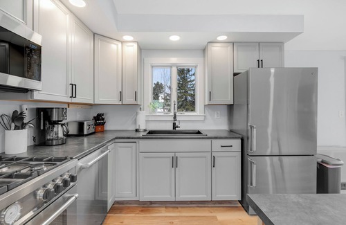 Bethel Apartment | Broad Street 4 | Spruce Apartment