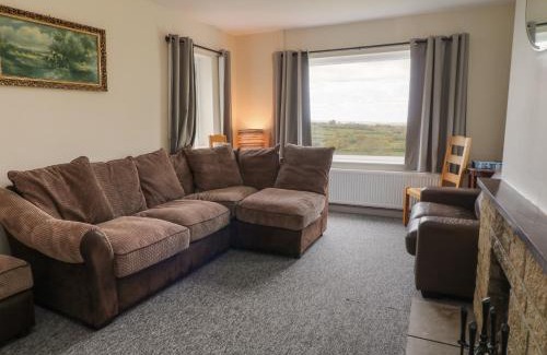 Eleighwater House | Broadlands Bungalow