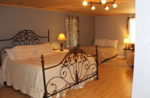 Stratton and Bromley Ski Areas Bed & Breakfast | Bromley View Inn