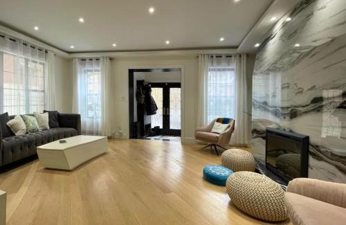 Alvik House | Bromma Deluxe Aparthotel