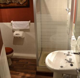 Chester Hotel | Brookside Hotel & Restaurant ,Suitable for Solo Travelers Couples Educational Groups & Families welcome