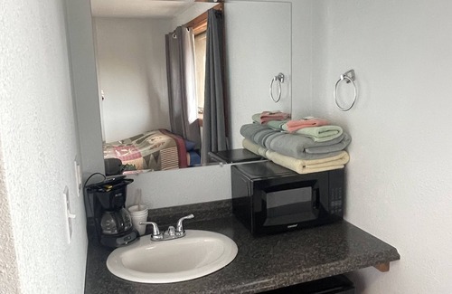 Indian Hotel | Brown Bear Saloon and Hotel