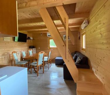 Gorenji Novaki Ski Chalet | Brunarica Jeršin