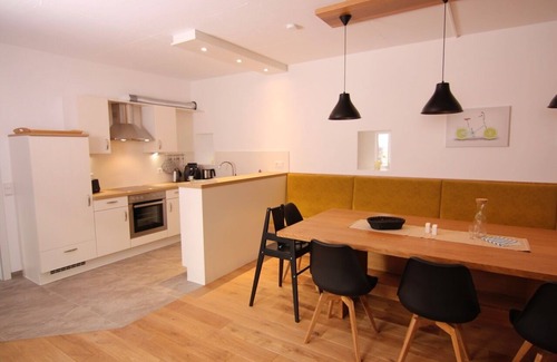 Eslohe House | Brunnenhaus - Holidays on the estate