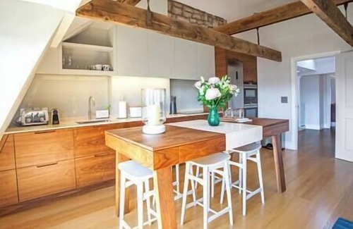 Upper Town Apartment | Brunswick Penthouse Flat